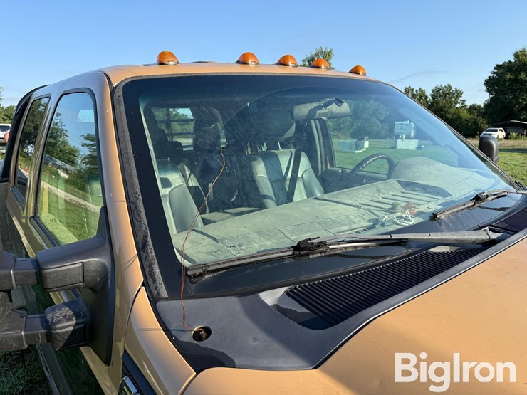 2015-ford-f550-xl-image-13