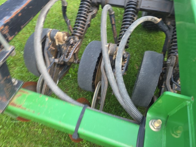 john-deere-1690-image-30
