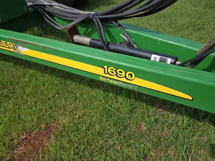 john-deere-1690-image-3