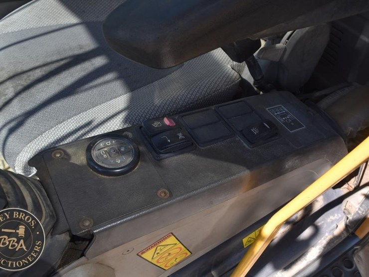 2008-volvo-ec240cl-image-94