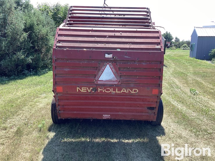 new-holland-850-image-6
