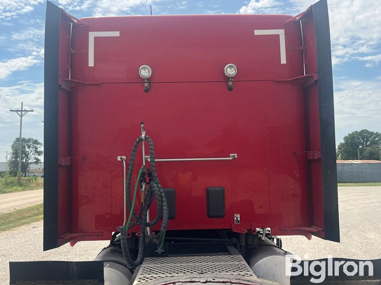 2019-kenworth-t680-image-18