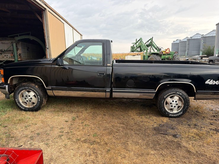 chevrolet-1500-image-2