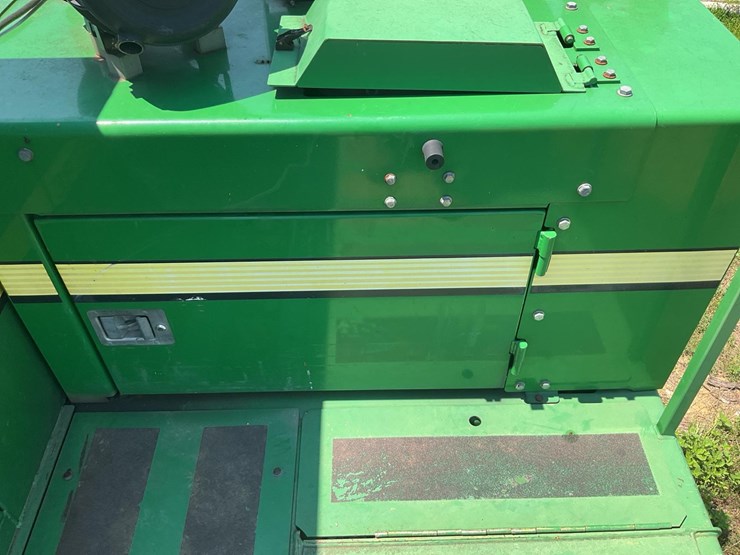 2013-deere-437d-image-37