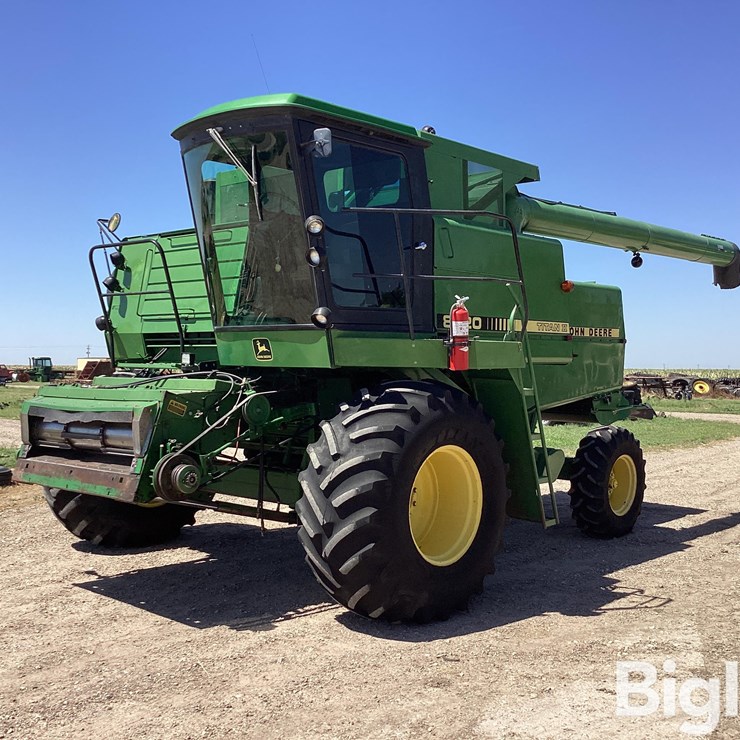 1985 JOHN DEERE 8820 TITAN II
