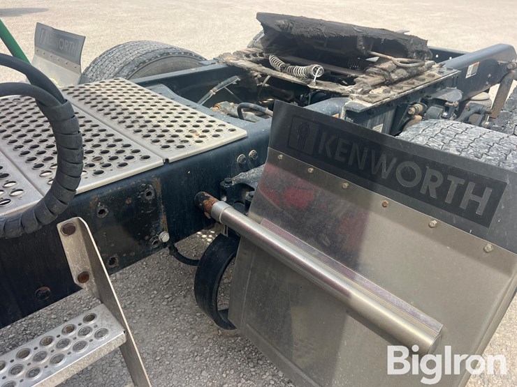 2019-kenworth-t680-image-20