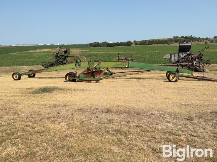 john-deere-12-image-4