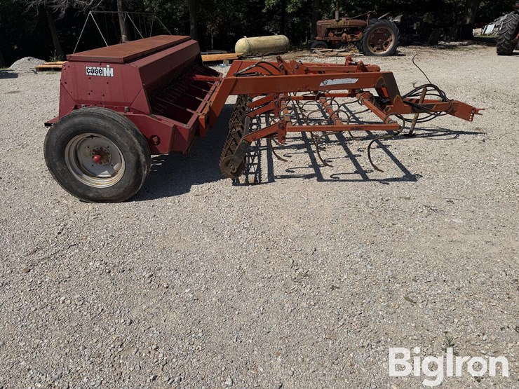 case-ih-5100-image-4