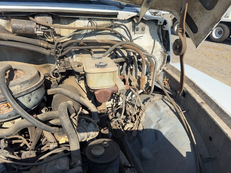 1989-ford-f700-image-30