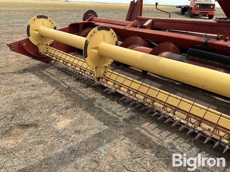 new-holland-116-image-16