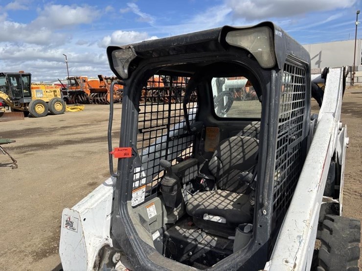 2016-bobcat-s590-image-13