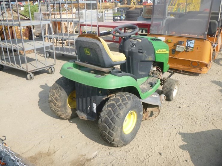 john-deere-l110-image-3