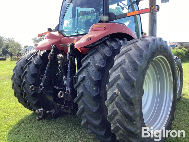 2009-case-ih-magnum-305-image-19