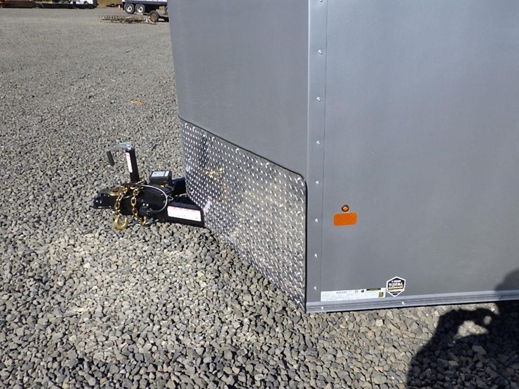 2027-royal-lcht35-7.516v-86-t/a-enclosed-trailer-image-21