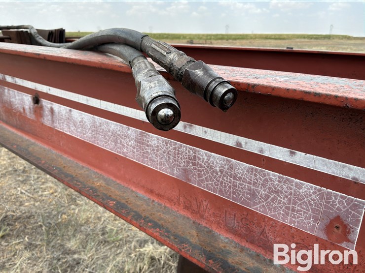 hesston-2540-image-11
