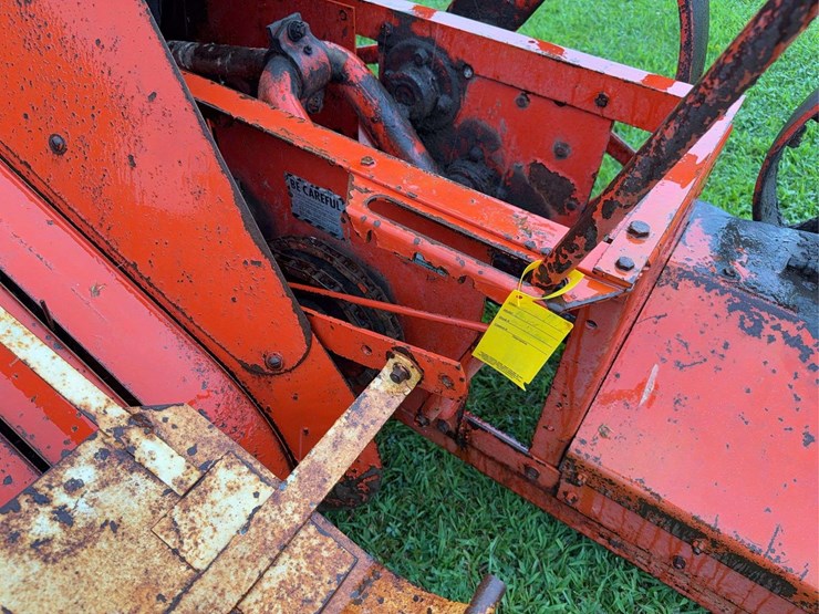 case-133-square-baler-image-26
