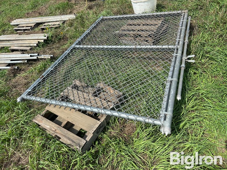 chain-link-fence-gates-image-6