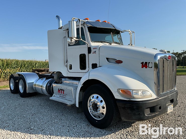 2014-peterbilt-384-image-3