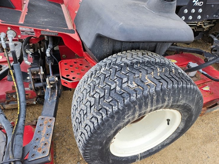 toro-groundsmaster-4500d-image-45
