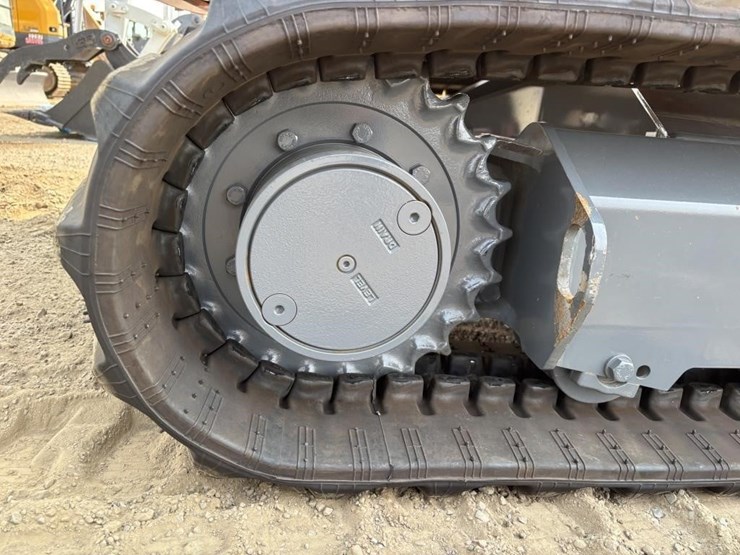 2026-takeuchi-tb235-2-image-23