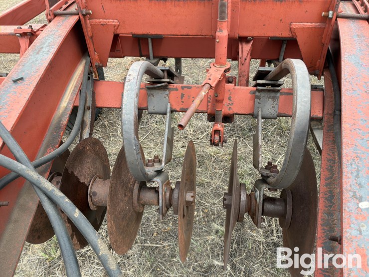 hesston-2540-image-12