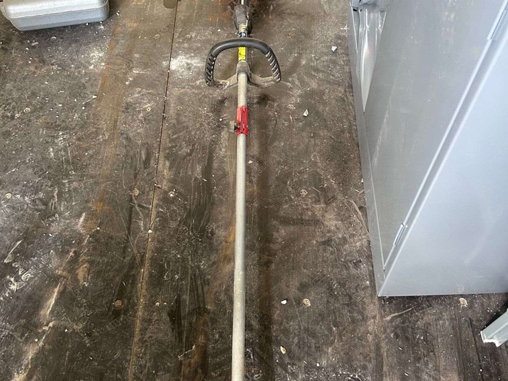 craftsman-weedeater-with-leaf-blower-and-tiller-image-2