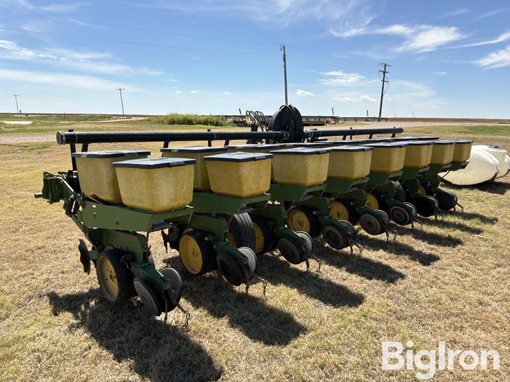 john-deere-7100-image-7
