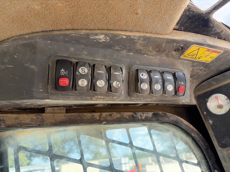 2012-caterpillar-279c2-image-21