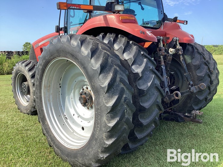 2009-case-ih-magnum-305-image-12