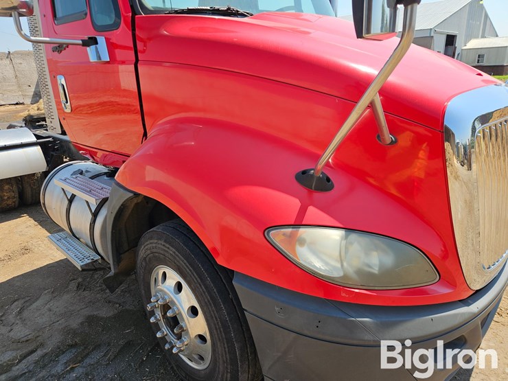 2013-international-prostar-image-14