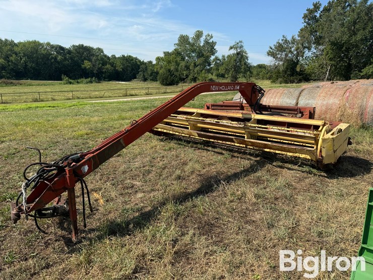 new-holland-114-image-1