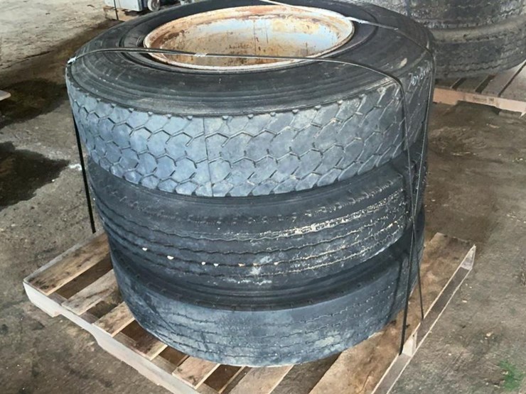 #651-•-trailer-tires-and-rims-image-3