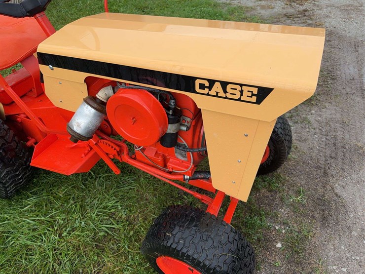 case-130-garden-tractor-image-7