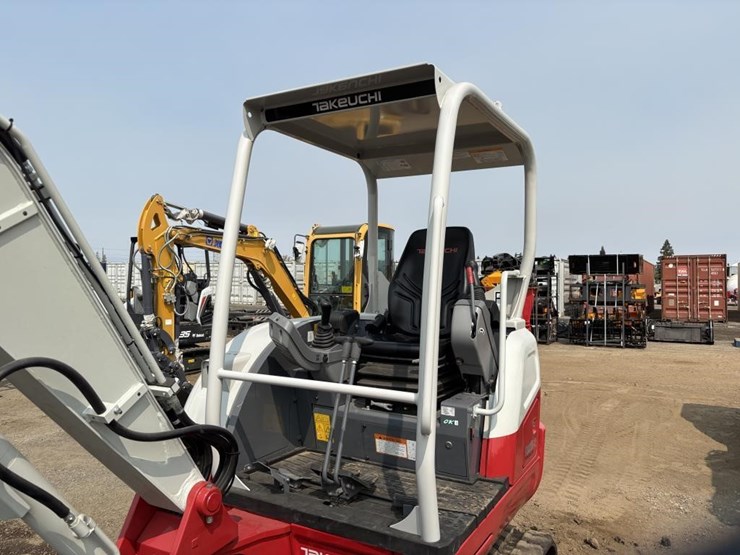 2026-takeuchi-tb235-2-image-25