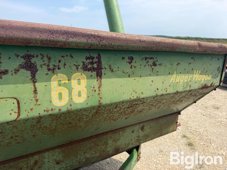 john-deere-68-image-9