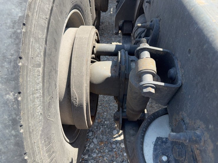 2015-international-prostar-image-9