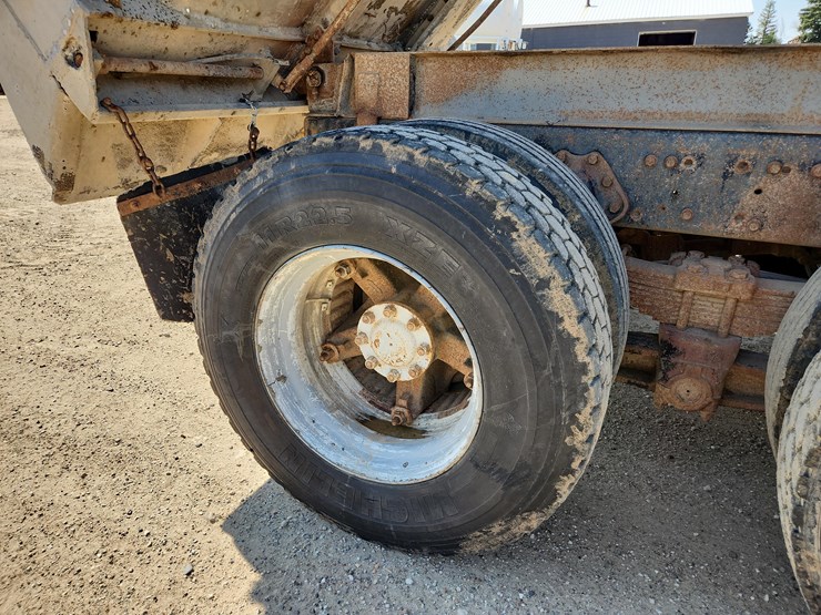 1979-international-f-2554-dump-truck-image-11