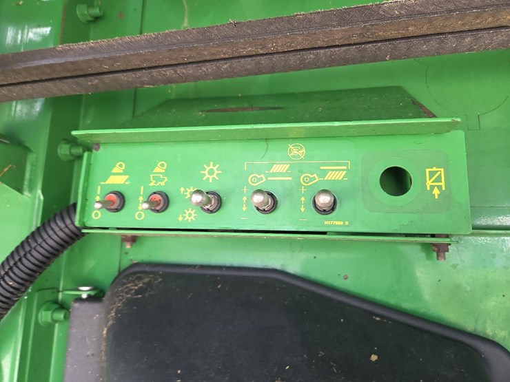 john-deere-s680-image-37
