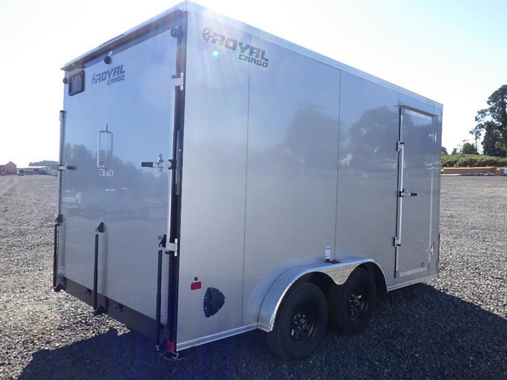 2027-royal-lcht35-7.516v-86-t/a-enclosed-trailer-image-5