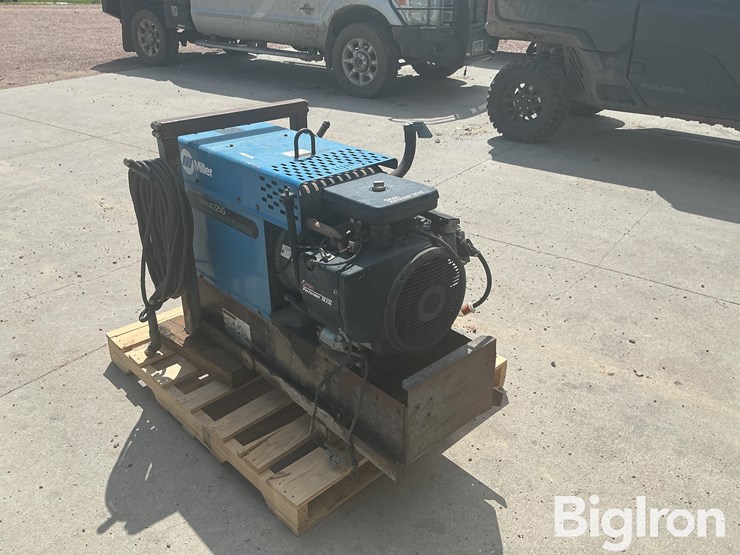 miller-bobcat-225-image-19