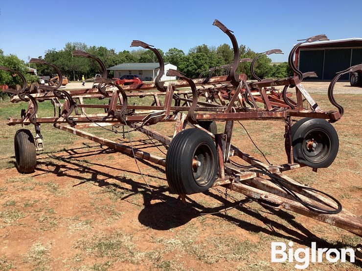 nh3-40’-anhydrous-knife-applicator-image-10