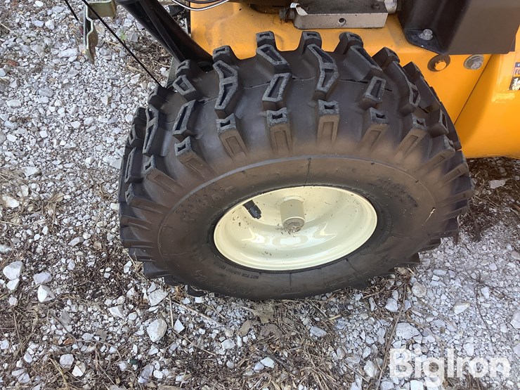 cub-cadet-2x-524-swe-snow-blower-image-15
