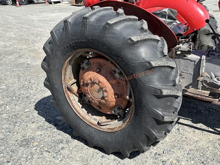 massey-ferguson-65-image-11