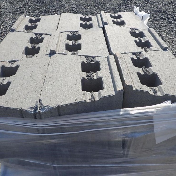 Retaining Wall 6" H x 12" D x 17" W