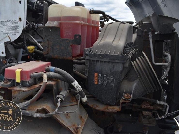 2020-ford-f650-image-38