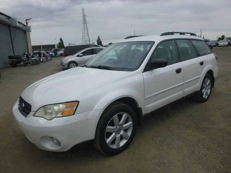 2007-subaru-outback-image-1