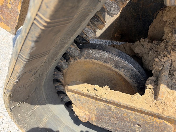 2012-caterpillar-279c2-image-6