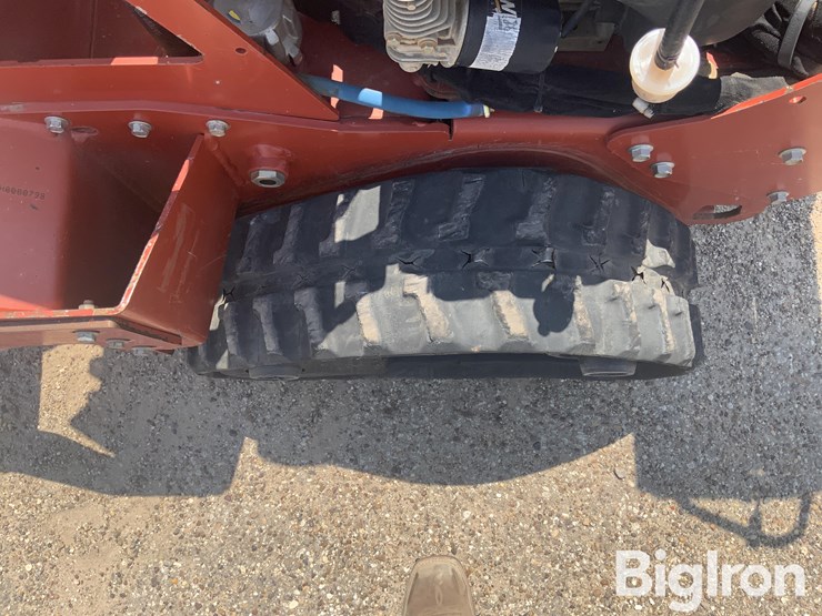 ditch-witch-c24x-image-16