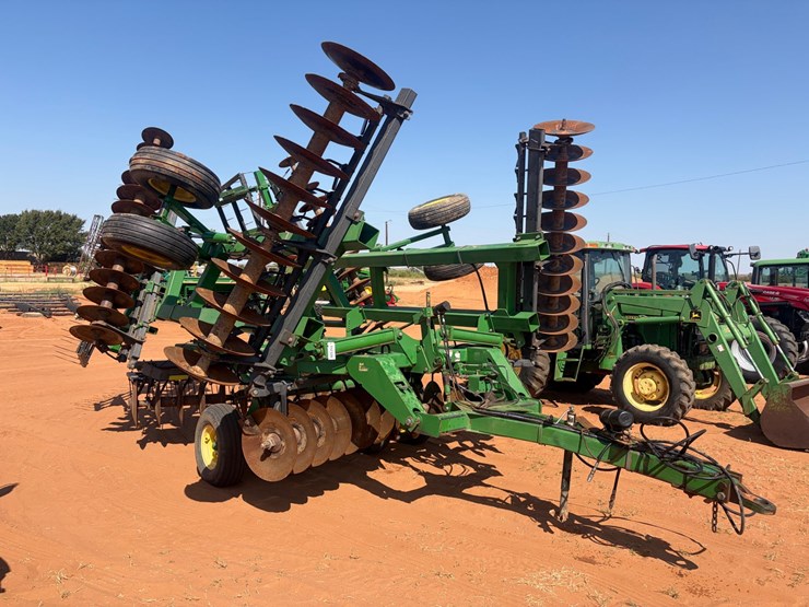 john-deere-637-image-3