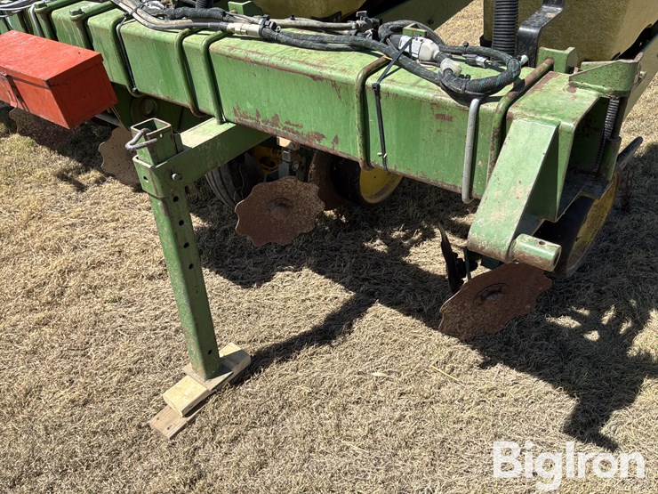 john-deere-7100-image-17